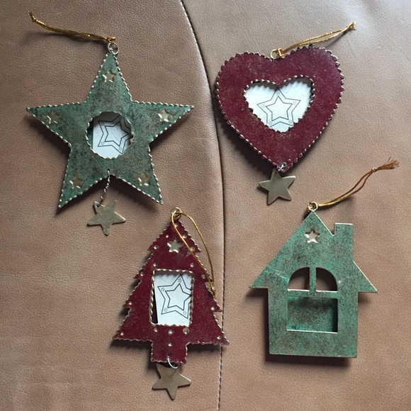 Christmas Folk Art Frame Ornaments - Set of 4 - Picture 1 of 6